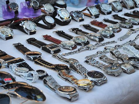 do jewelry stores work on fake watches